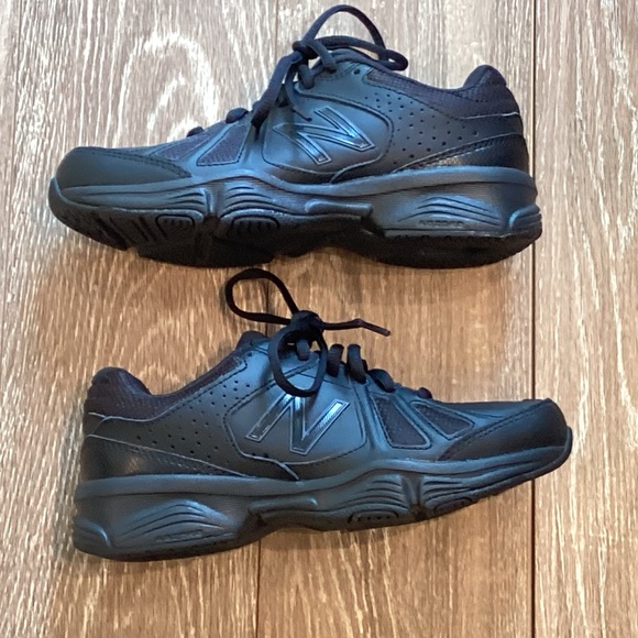 New Balance 519 Leather Athletic shoe - Picture 1 of 6